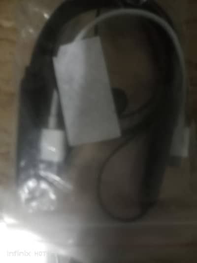 this is an earphones new with free small android cable