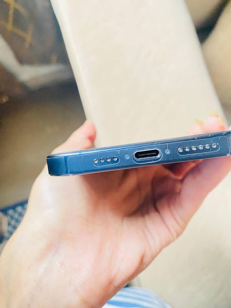 Apple iPhone 15 Pro Max 5