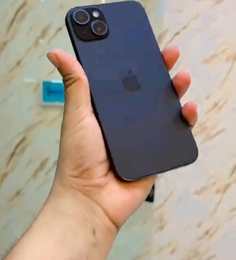 Apple iPhone 15 plus 1