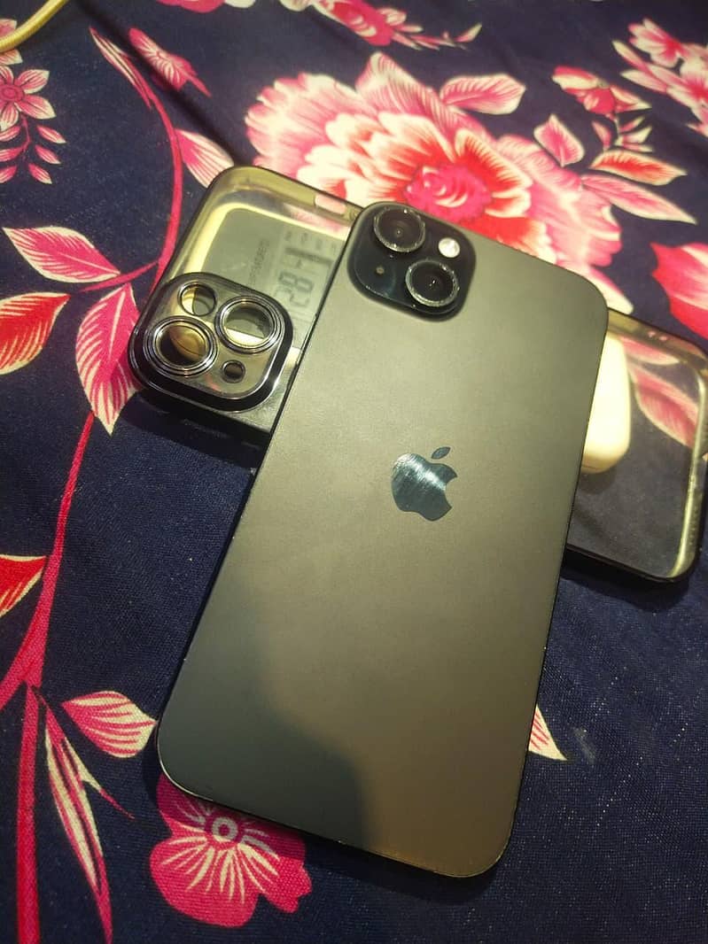 Apple iPhone 15 plus 2