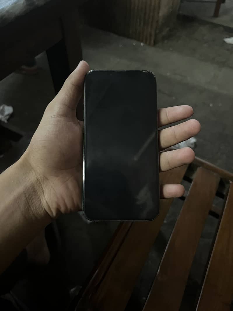 Apple iPhone 13 Pro 3
