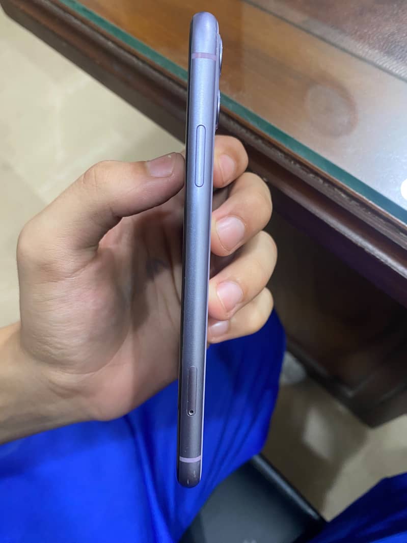 iPhone 11 10