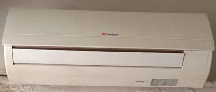 Dawlance 1 Ton Split AC - Excellent Condition