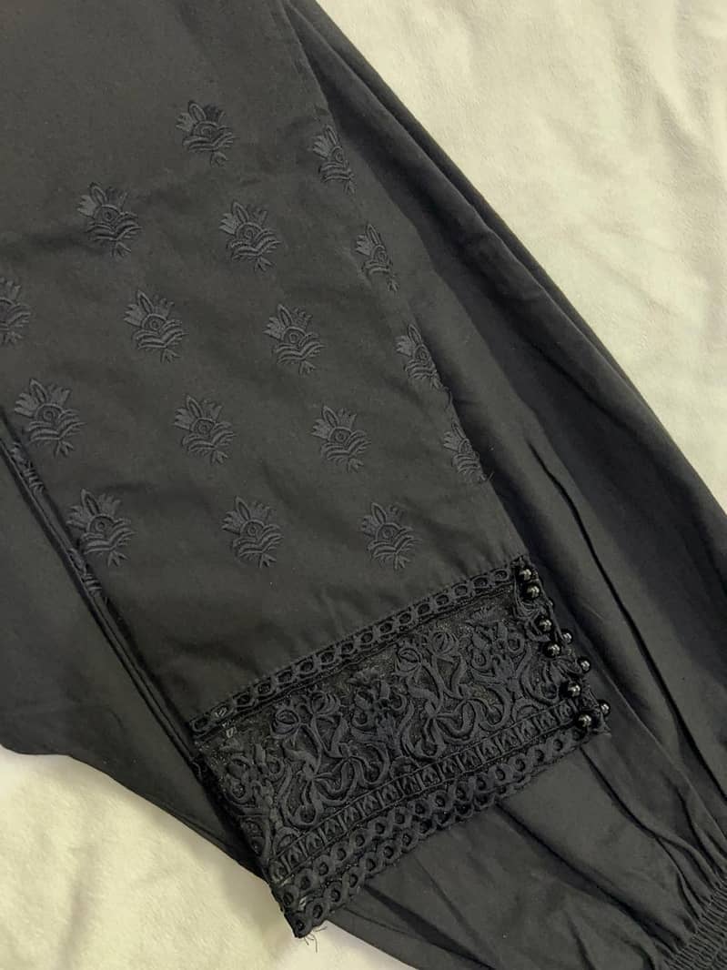 Timeless Black Elegance 1
