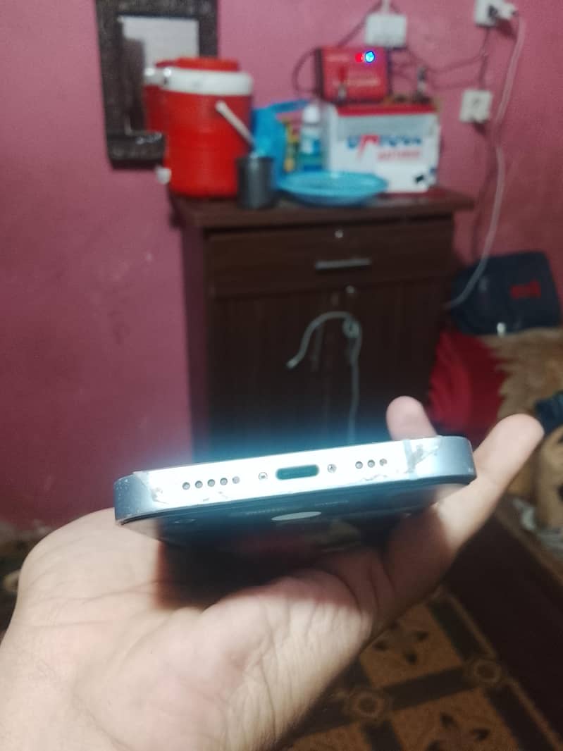 Apple iPhone 14 2
