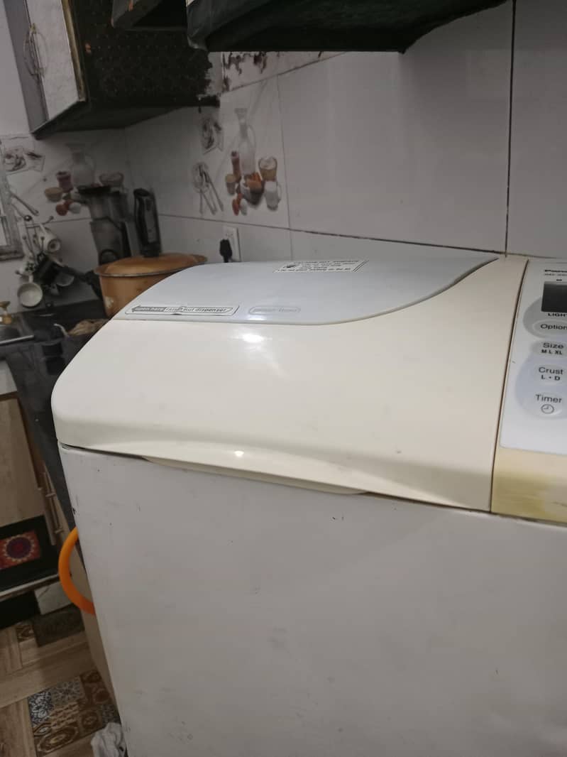 Panasonic sd253 automatic bread maker 0