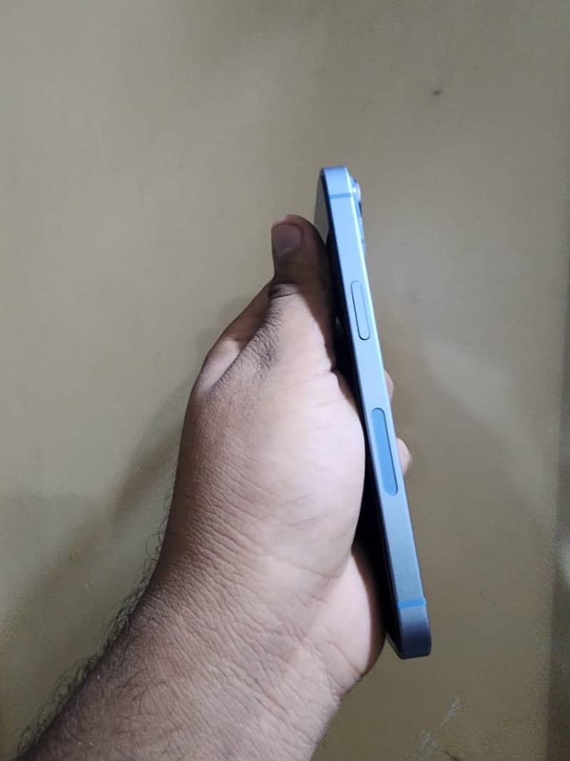Apple iPhone 14 2