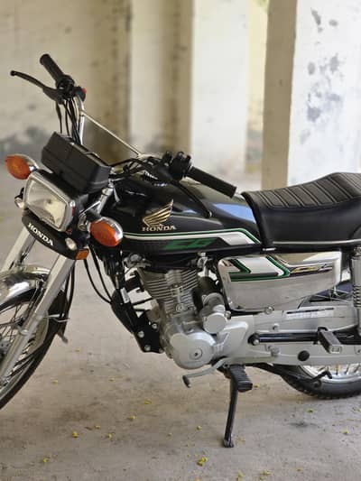 honda 125 low mileage new condition