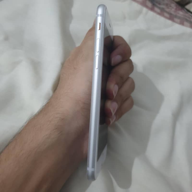 Apple iPhone 8 2