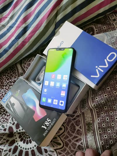 Vivo Y85 4/64 New Condition is Full Box Home use