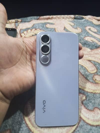 Vivo V70 FE 5G