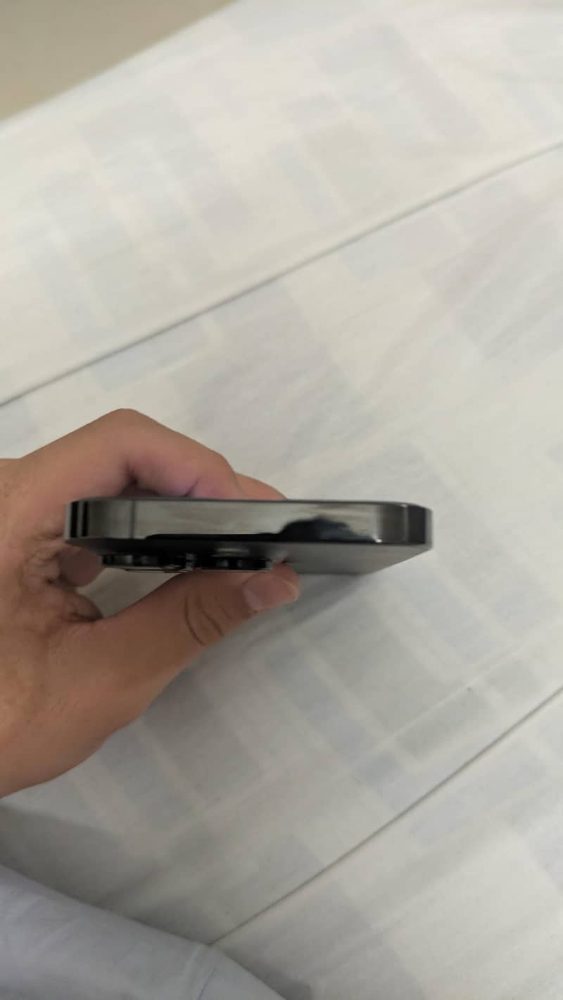 Apple iPhone 14 Pro Max 3
