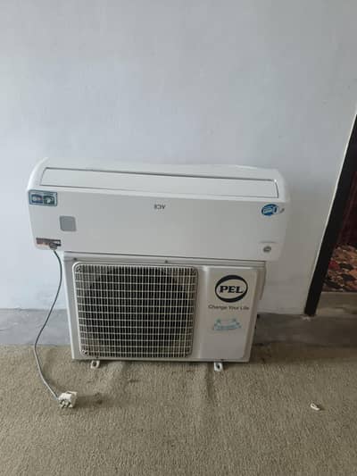 1.5 Ton Inverter AC Barely Used Urgent Sale