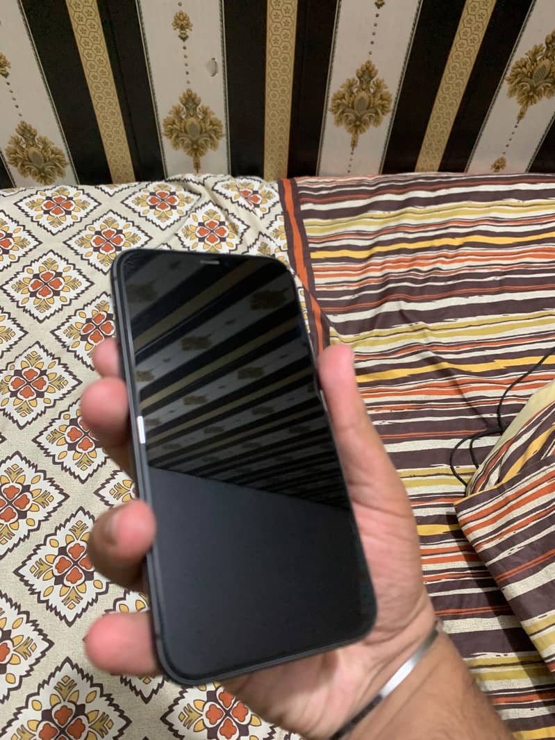 Apple iPhone 11 1