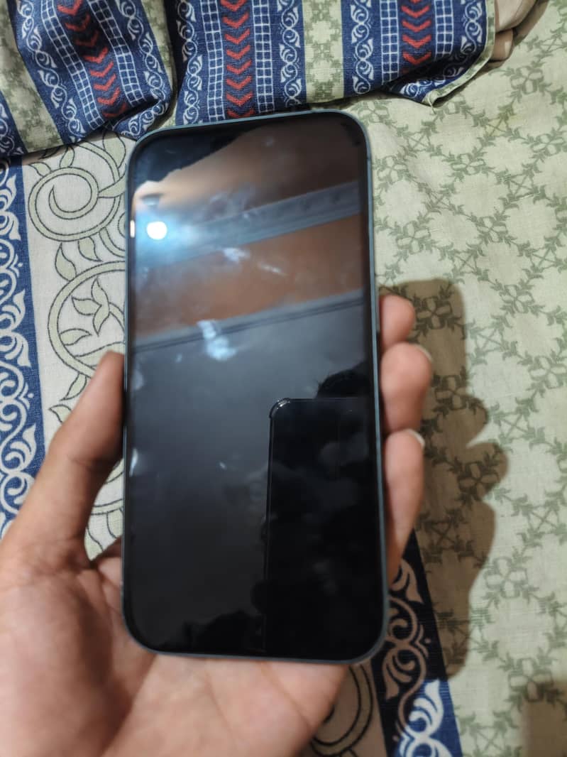 Apple iPhone 16 1