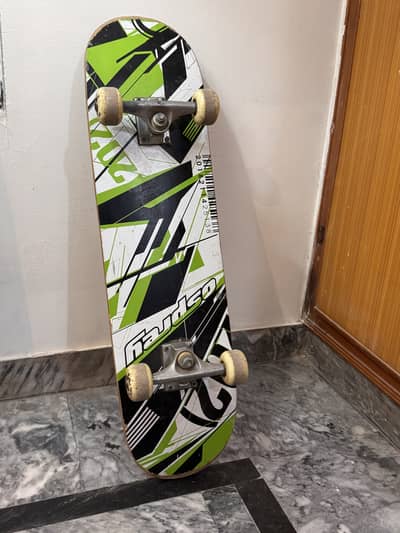 (Ospray)Complete skateboard-full size- good working condition