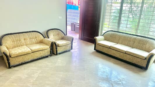 6 seater Solid Wood Sofa Set for Sale