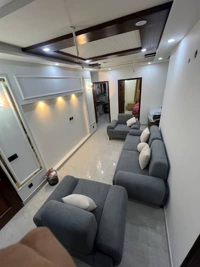 Luxurious 5 Marla Flat Available For Sale At 1st Floor