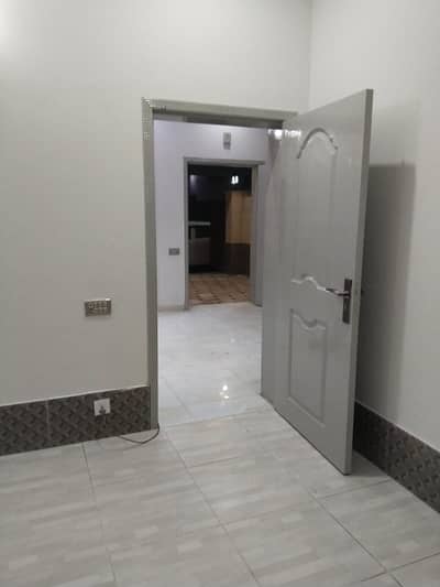 9 MARLA DOUBLE STORY HOUSE FOR SALE.