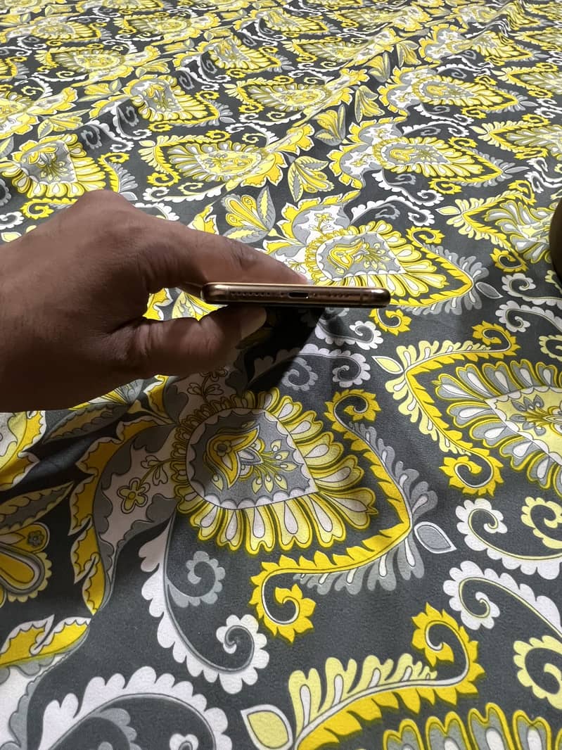 Iphone 11 pro max 0