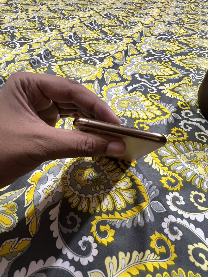 Iphone 11 pro max 5