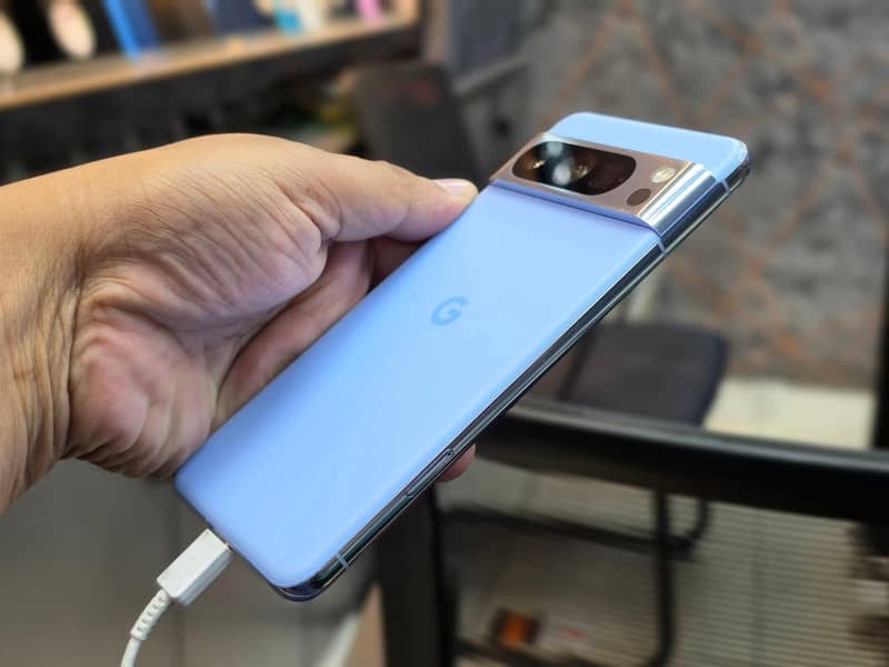 Google Pixel 8 Pro 2