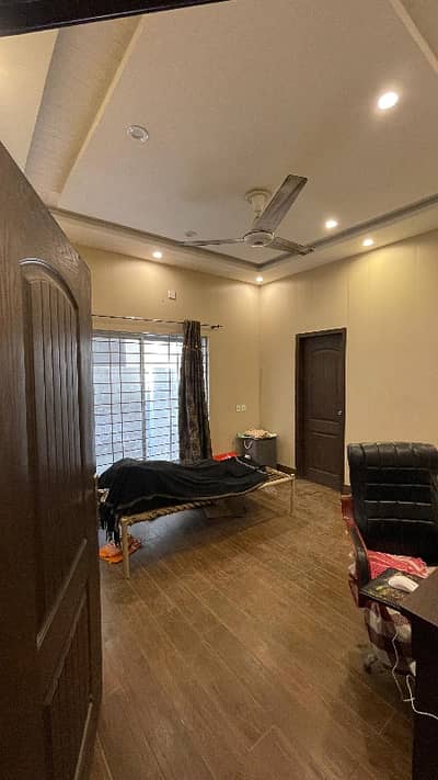 Beautiful 8 Marla Lower Portion Is Available For Rent