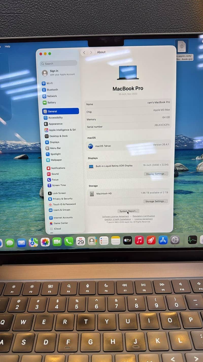 MacBook M3 max 4