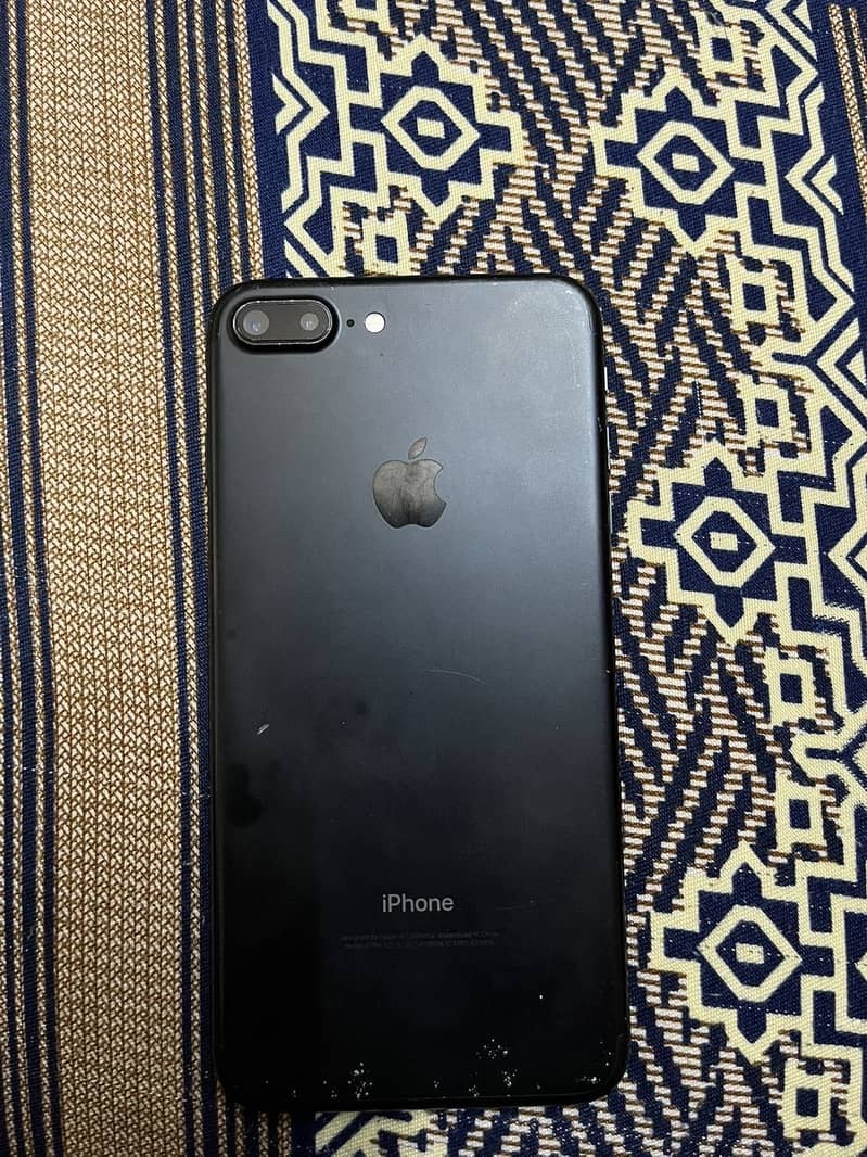 Apple iPhone 7 Plus 2
