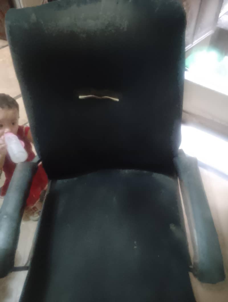 rolling chair 0