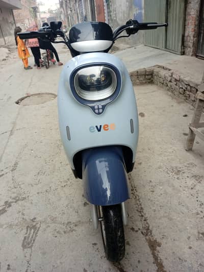Evee Electric Scooty For Sale