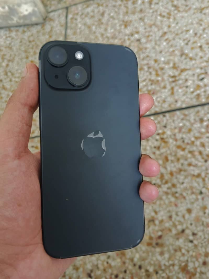Apple iPhone 15 5