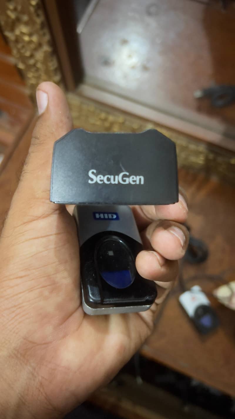 FINGERPRINT SCANNER 1