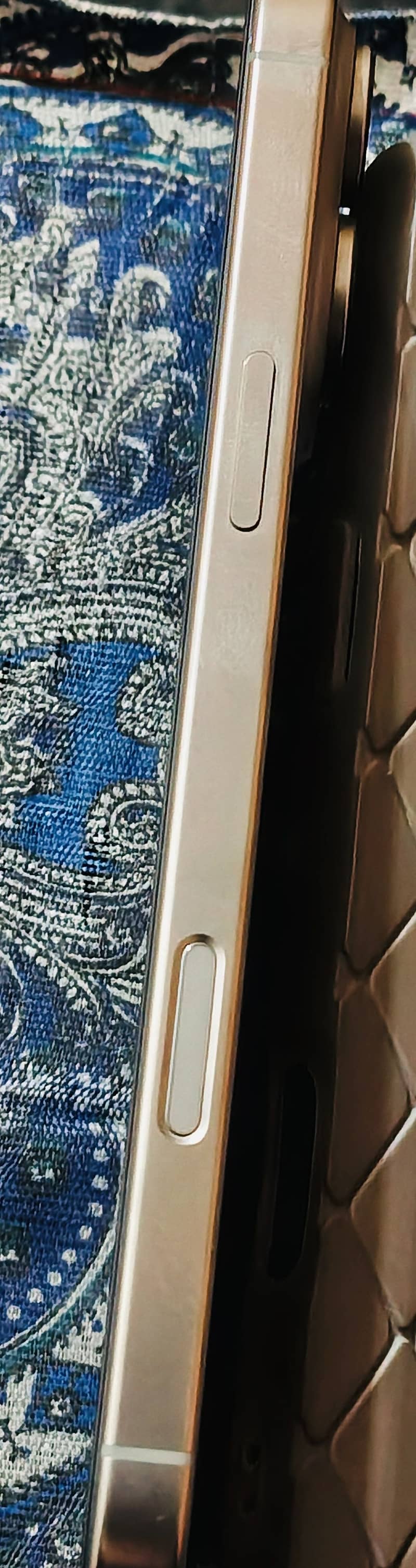 Apple iPhone 16 Pro Max 3