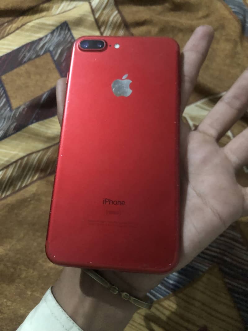 Apple iPhone 7 Plus 3