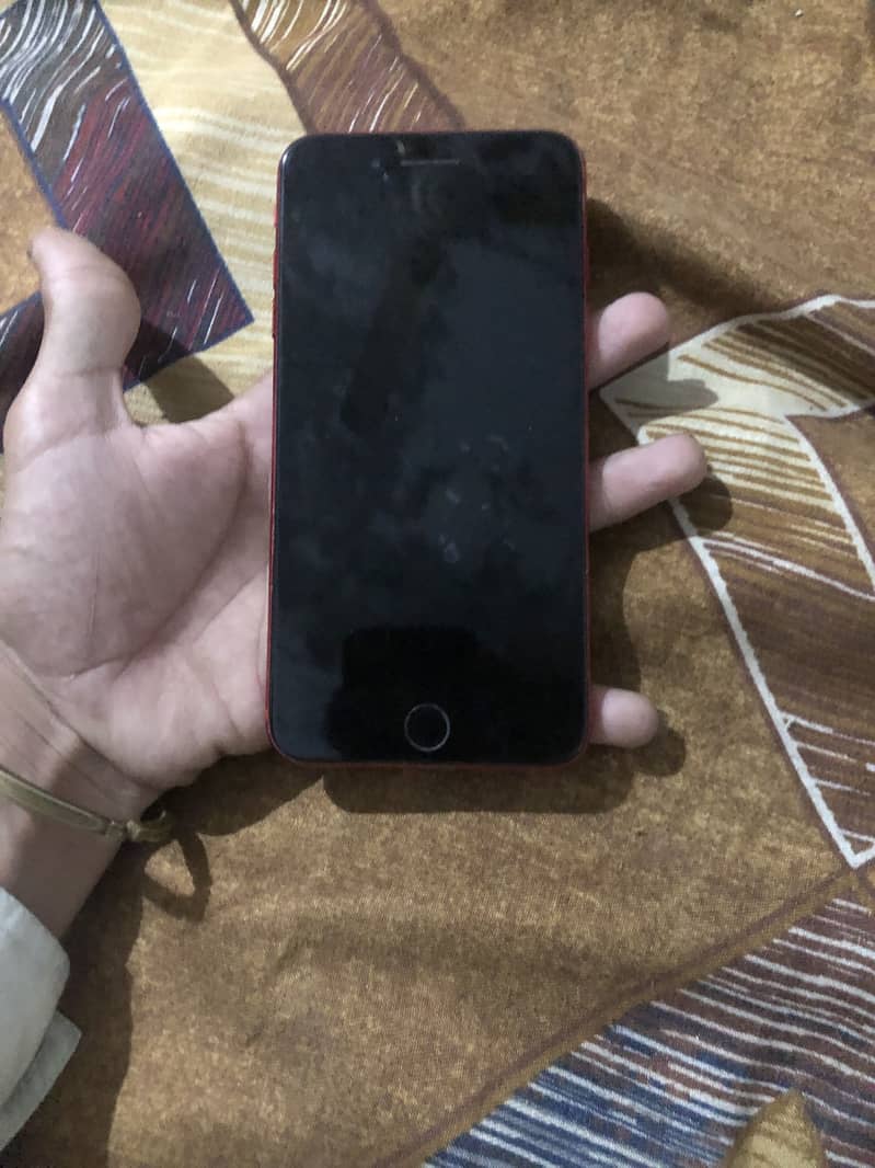 Apple iPhone 7 Plus 5