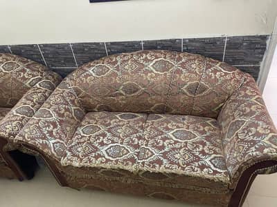 Sofa Set with Cushions – Good Condition