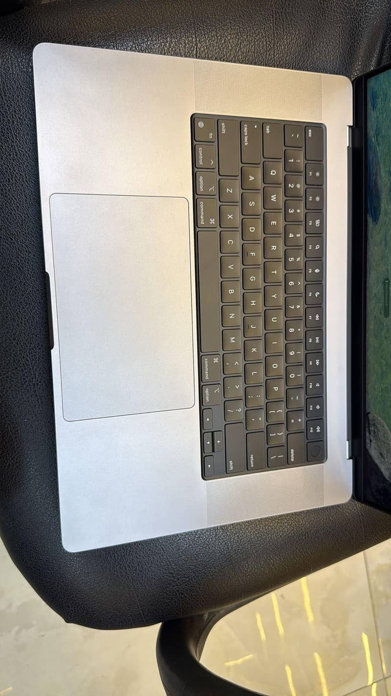 MacBook M2 pro 6