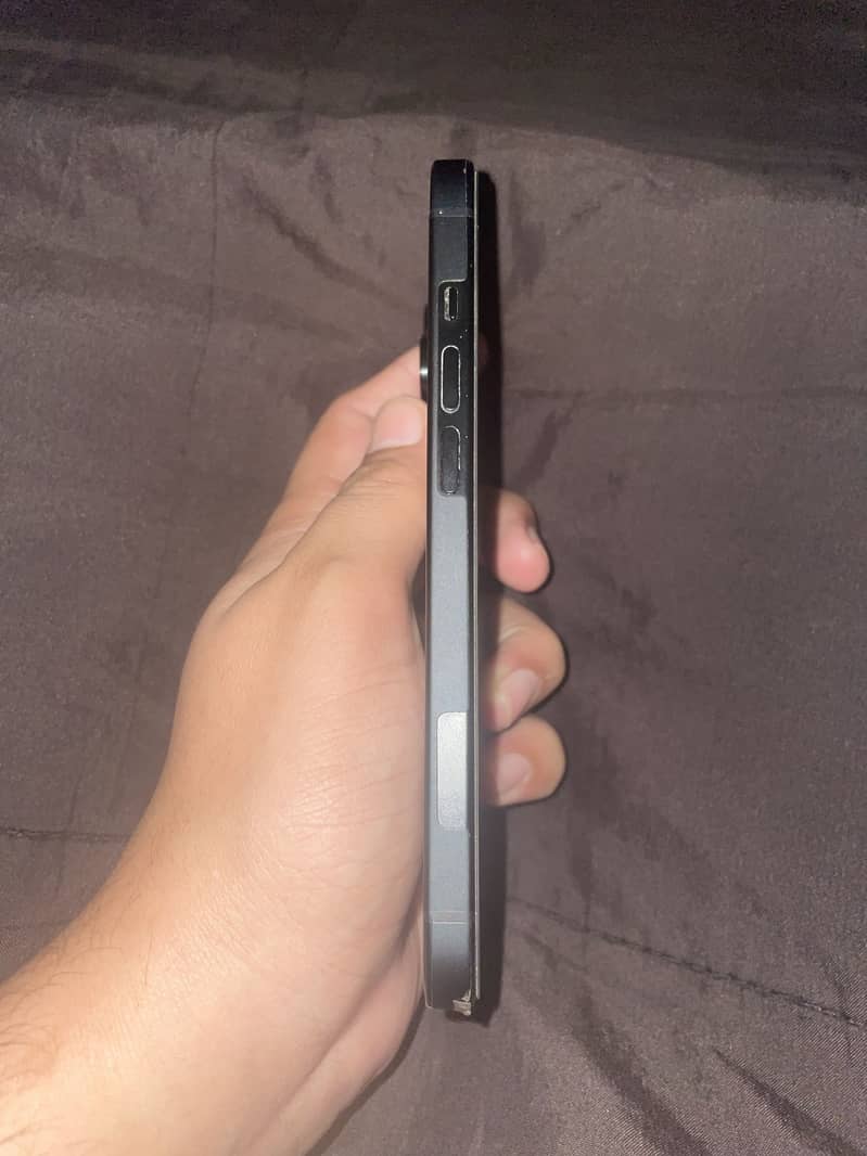 Apple iPhone 15 5
