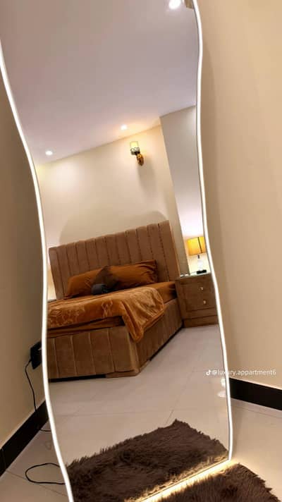 1 BED Available For RENT In Prime Location Of Bahria Town Lahore.