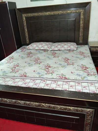double bed side tables dressing