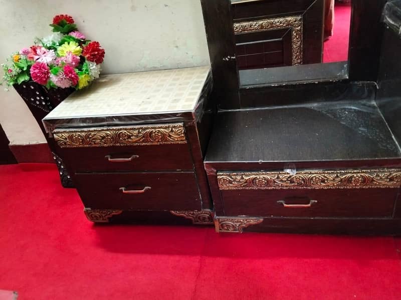 double bed side tables dressing 1