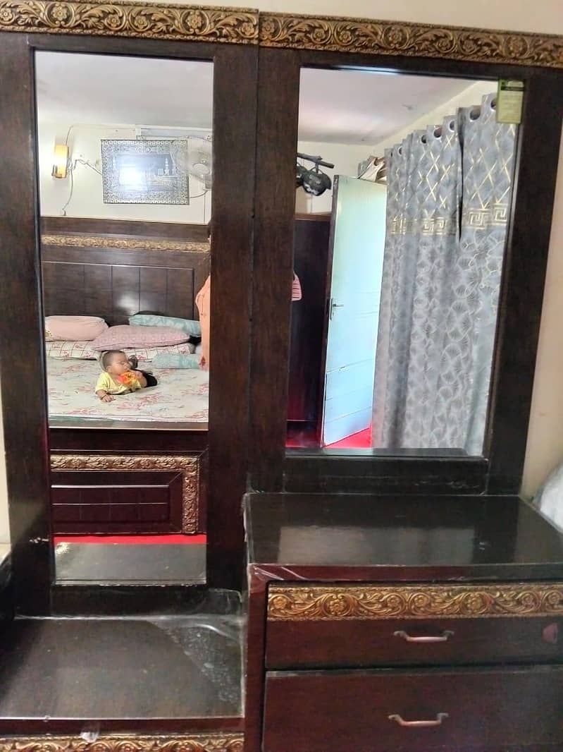 double bed side tables dressing 3