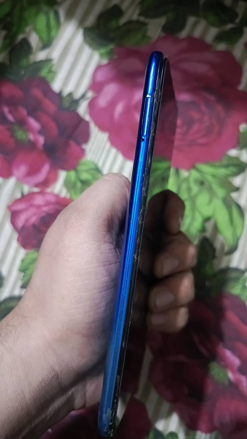 Tecno Spark 4 4