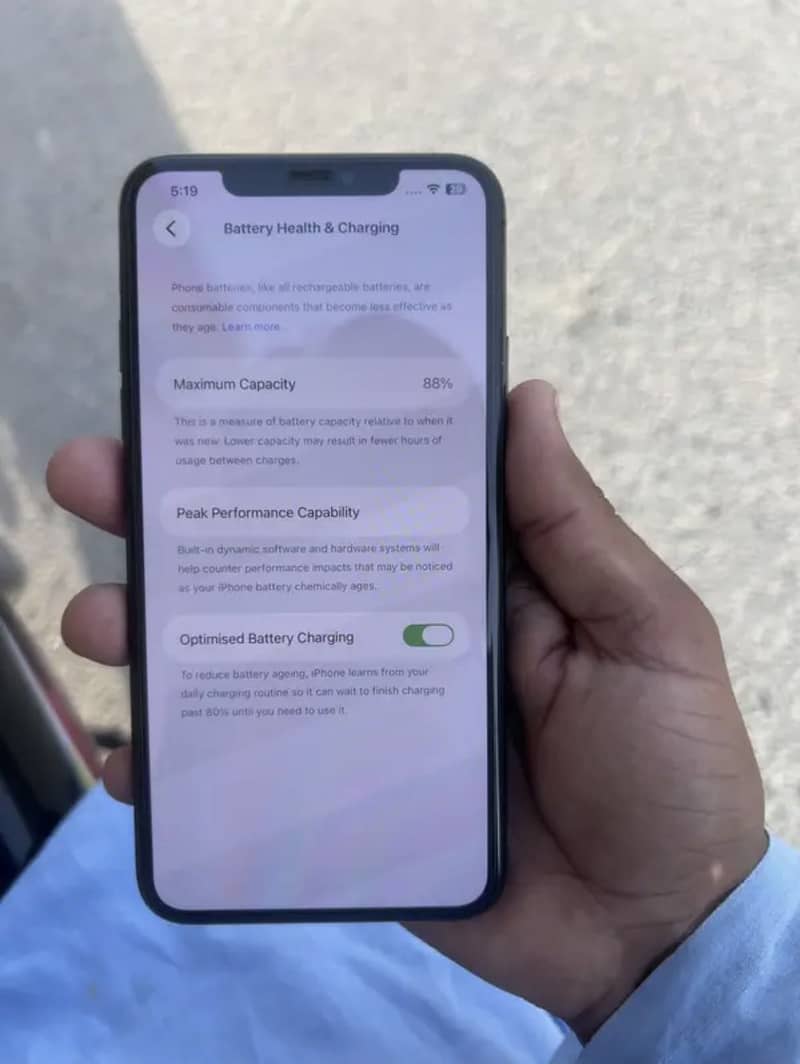 Apple iPhone 11 Pro Max 1