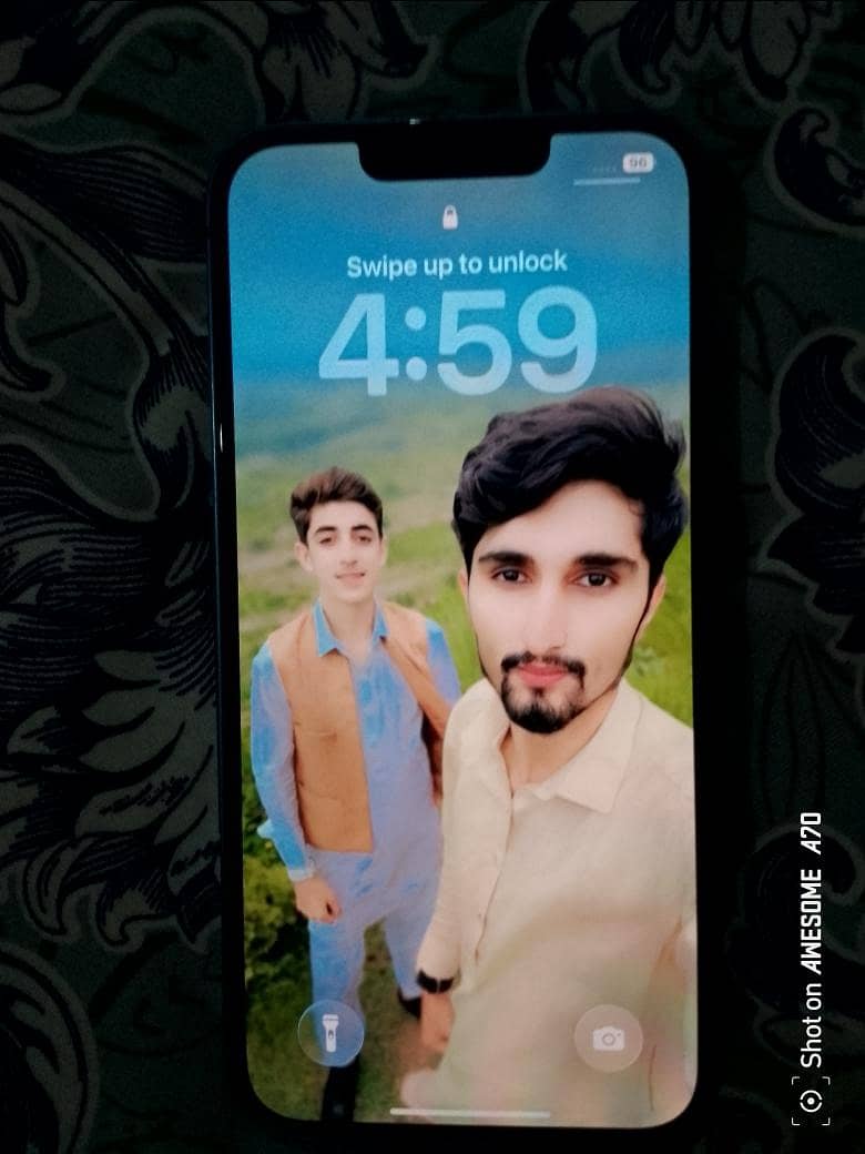 Apple iPhone 13 1