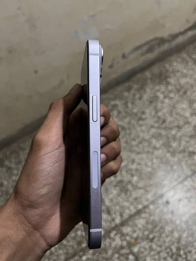 Apple iPhone 14