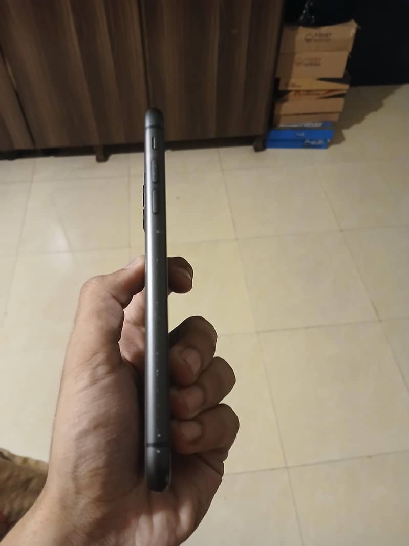 Apple iPhone 11 1