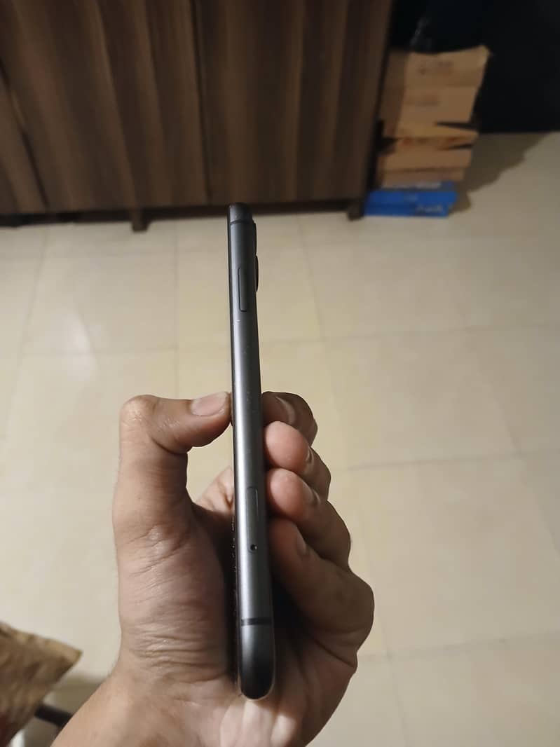 Apple iPhone 11 2