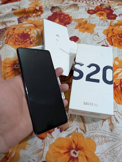 Samsung Mobile S20 FE